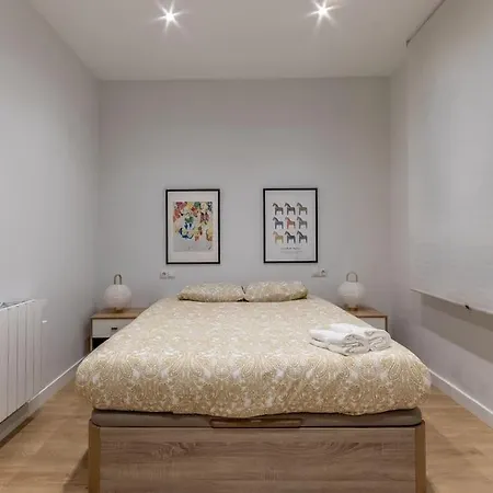 Gran Apto A 5 Min De Casco Viejo. Familias, Grupos