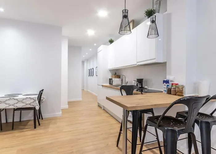 Gran Apto A 5 Min De Casco Viejo. Familias, Grupos Appartement